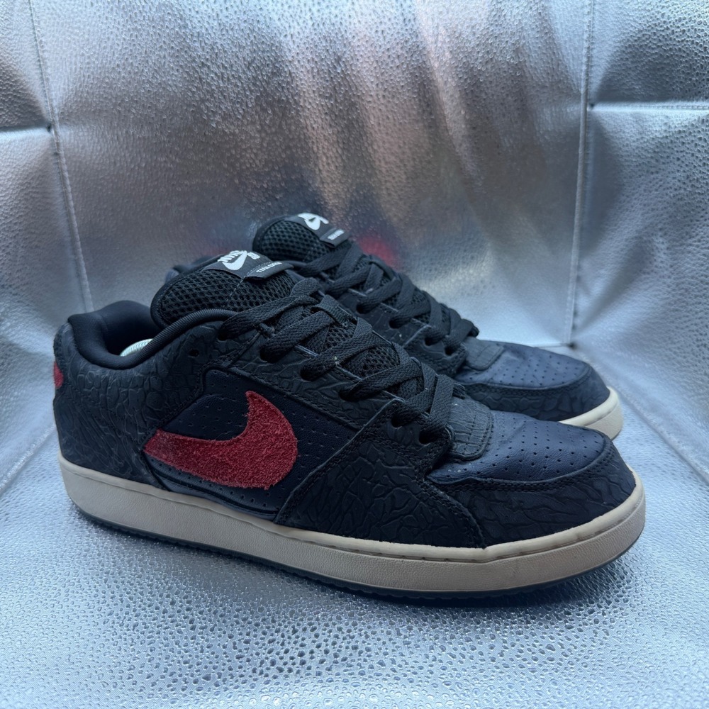 Size 10 Nike SB Team Edition Mens Black Good Elephant Print 311665-461